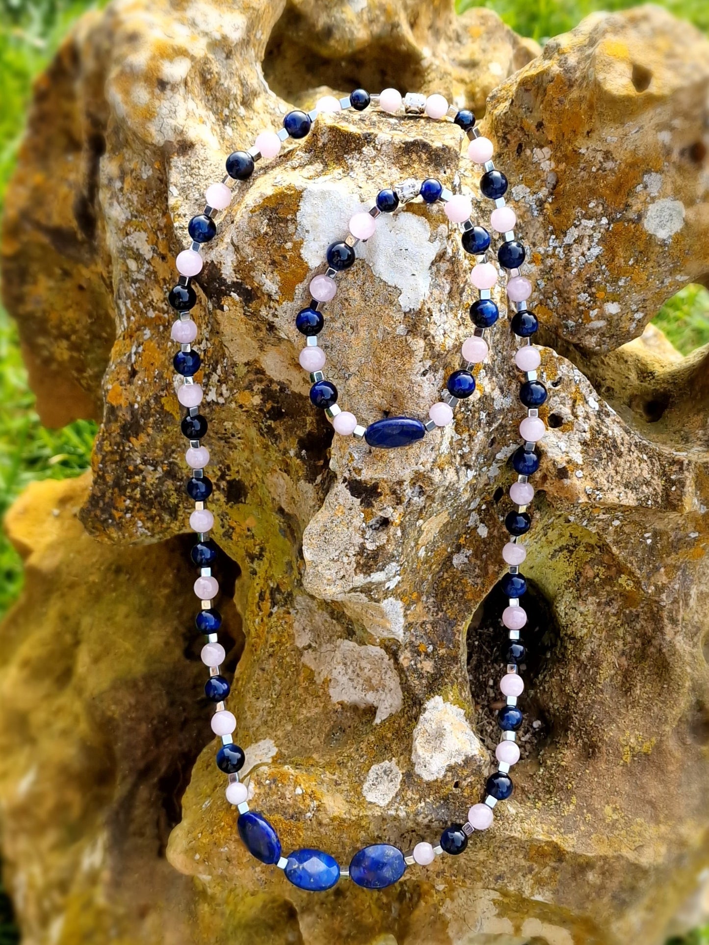 Collar Cohérence® - Piedras lunares, Amazonita, Oro.