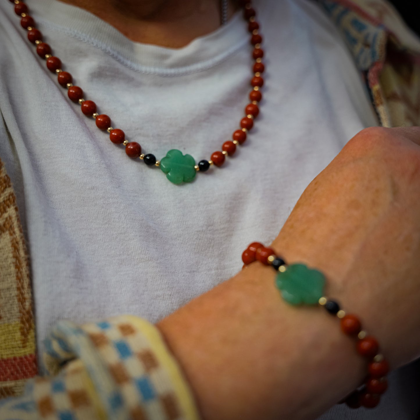 Collier de Cohérence® - Jaspe Rouge, perle or plein 14K, obsidienne noire