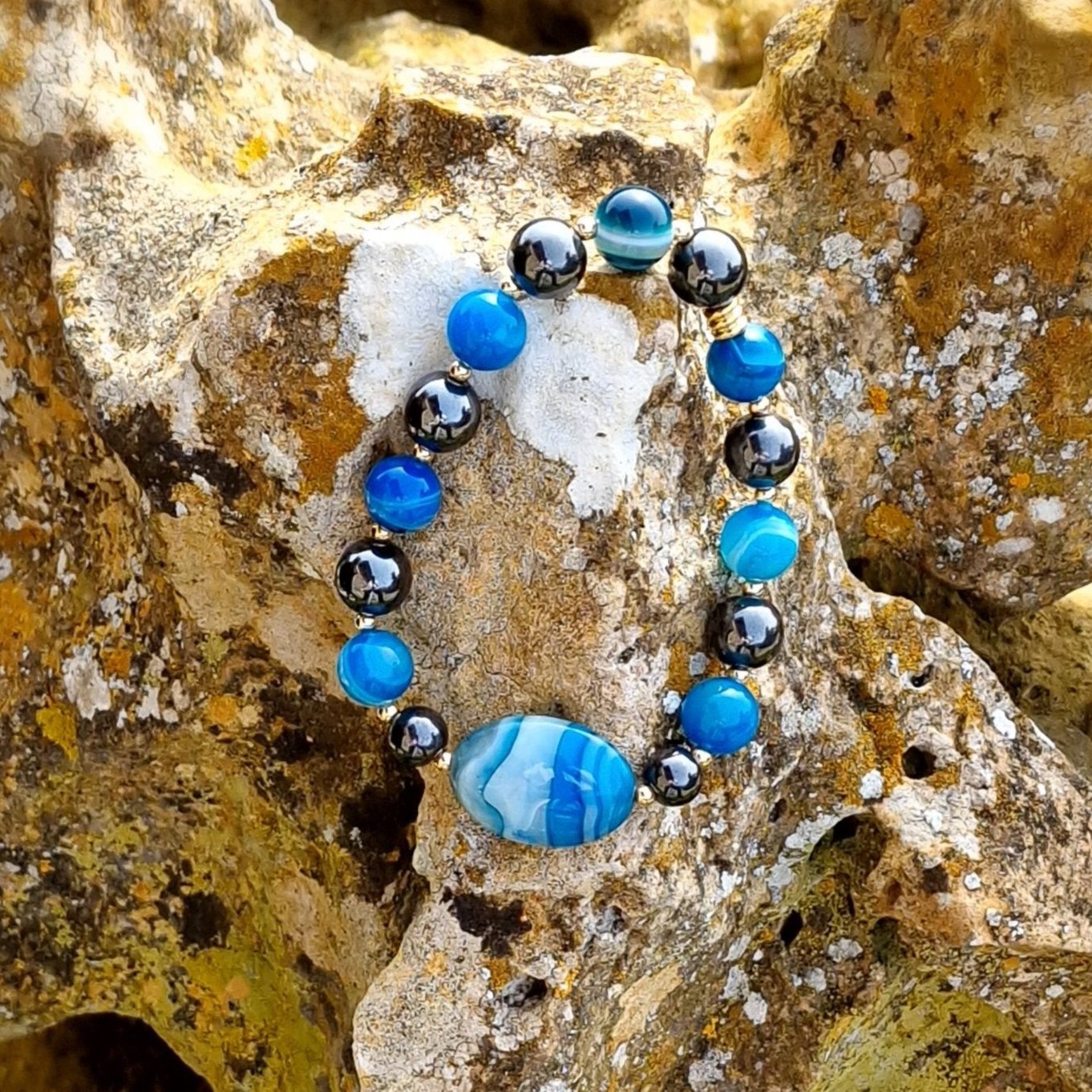 Bracelet de Cohérence® - Agate blue sardonix, hématique, perle or 14 K remplie, perle plate agate blue sardonix